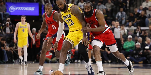 星空体育中国官网-纪录井喷周：老詹纪录终结 KD里程碑 字母放话登顶 哈登得分前十