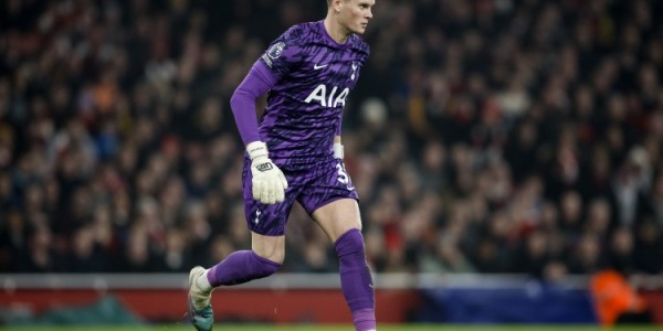 队报：欧塞尔联系热刺，希望租借替补门将金斯基6个月