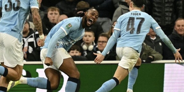 星空体育入口-2-0掀翻纽卡 13亿欧曼城一只脚进决赛：7000万强援2连杀 17年纪录