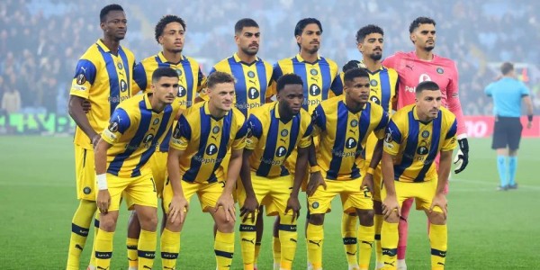 太阳报：特拉维夫马卡比球员所乘航班遭遇雷击，无人员受伤