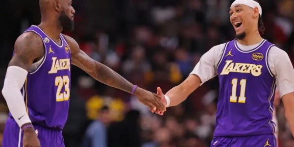 星空体育入口-布朗尼爆发！湖人131-107胜爵士，詹姆斯18+4+6+3，八村塁22+10+1