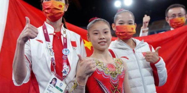 星空体育中国官网-管晨辰大赛首秀便摘金 全能冠军竟是她的“铁粉”