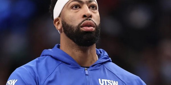 星空体育娱乐平台-芬利谈交易浓眉：为了球队的长远未来，我们做了最有利的决策